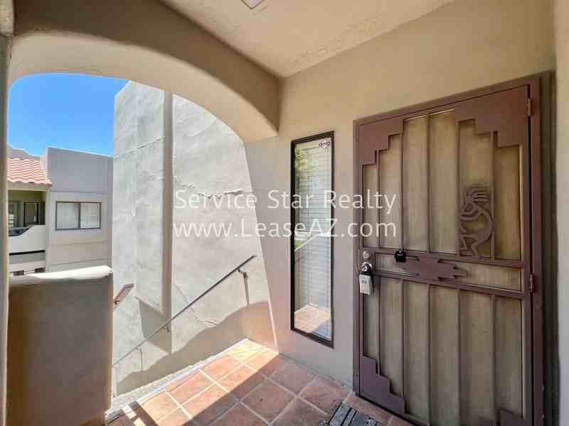 3640 N 38th St #201 - Photo 5 of 21