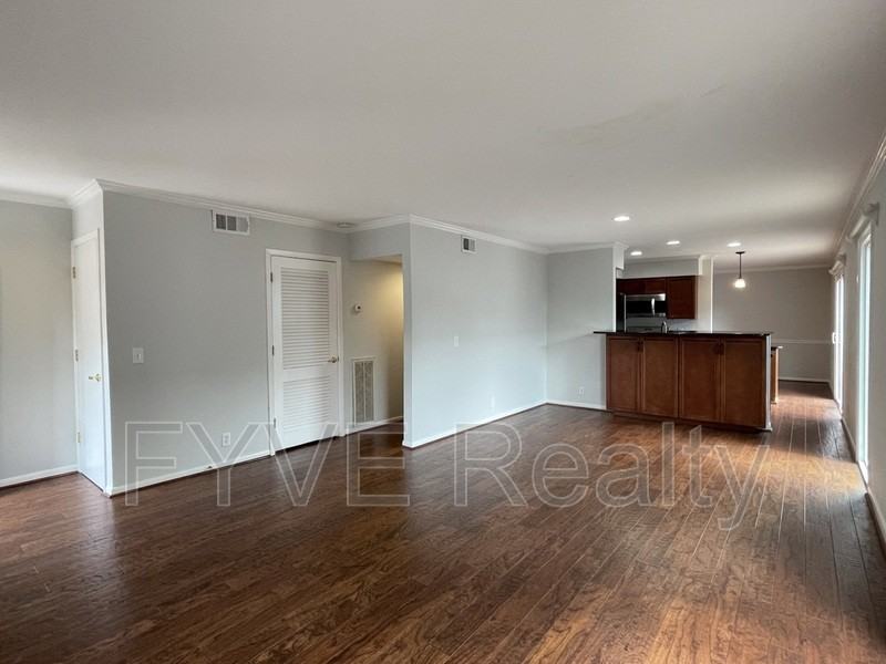 1900 Richard Jones Rd #X2