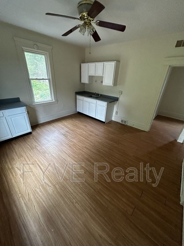 105 E Meyers St 2nd Fl - Photo 2 of 14