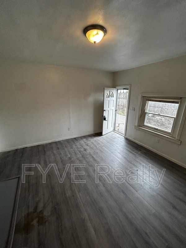 76 Cortina Way - Photo 3 of 18