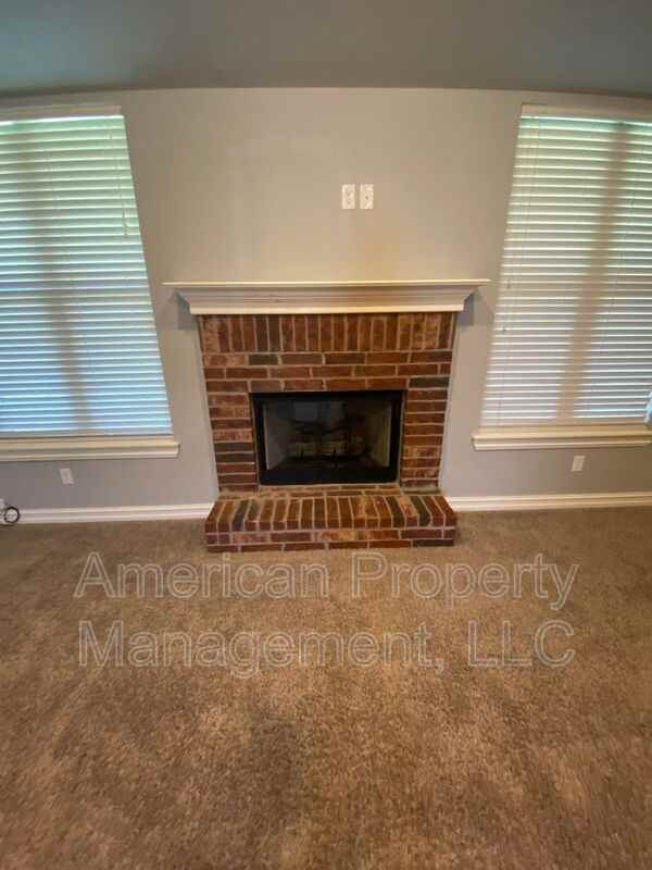 5312 Charleston Dr - Photo 3 of 41