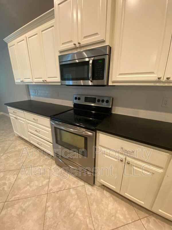 5312 Charleston Dr - Photo 7 of 41