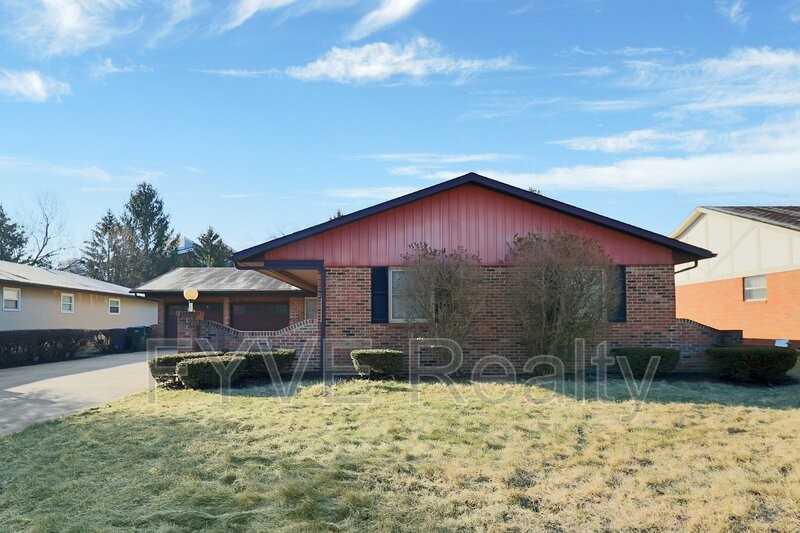 1915 Hampstead Dr - Photo 3 of 28