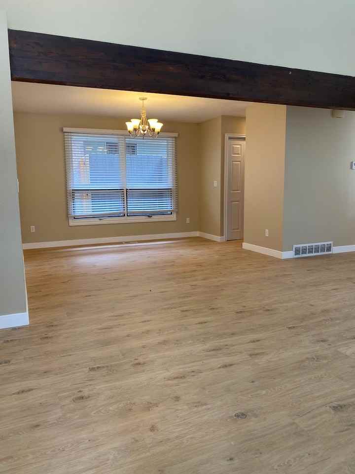 1590 S York St - Photo 3 of 34