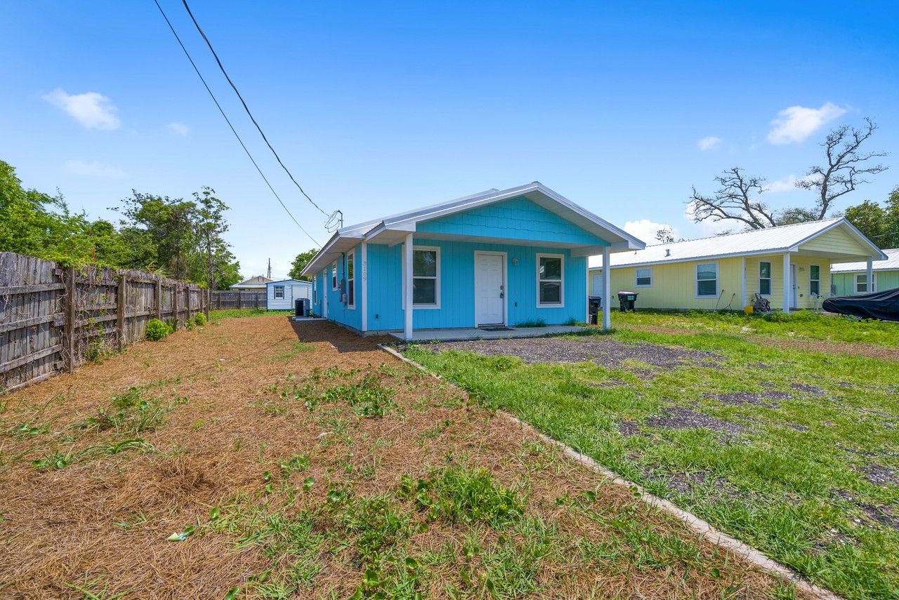 3109 E 2nd Plz - Photo 2 of 20