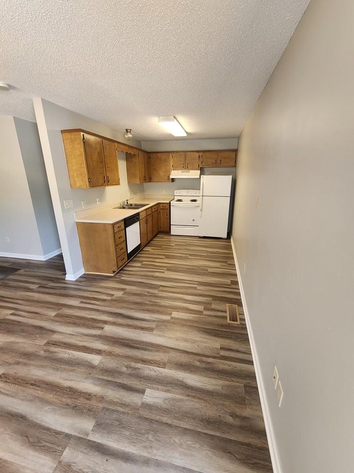 1948 E First St Apartments in Crossville, TN 38555 Zumper