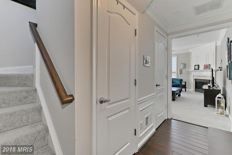 1734 Kingsgate Ct #304 - Photo 2 of 21