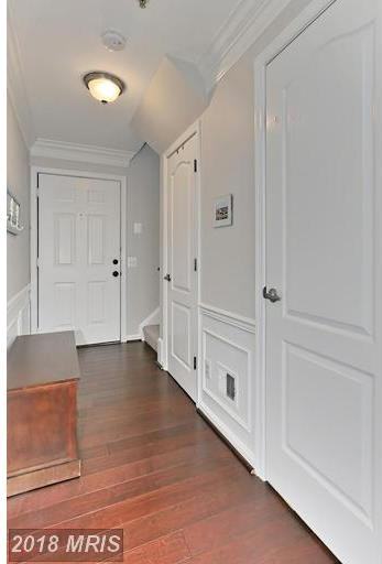 1734 Kingsgate Ct #304 - Photo 3 of 21