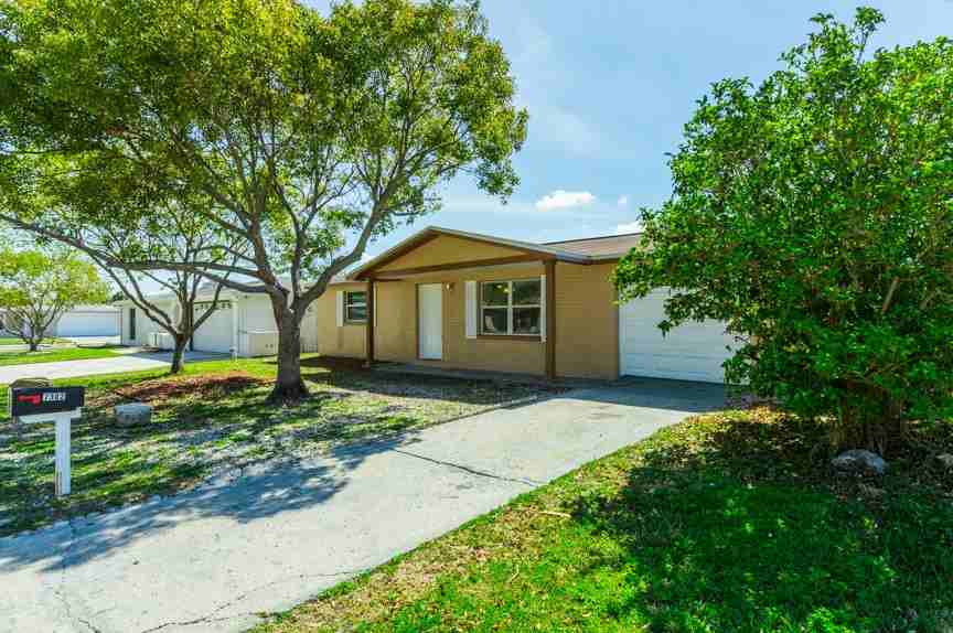 7302 Deerfield Dr - Photo 2 of 18
