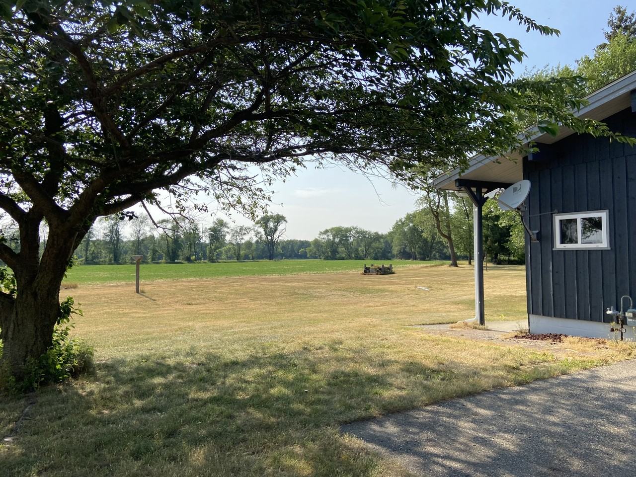 4640 43rd St - Photo 2 of 21