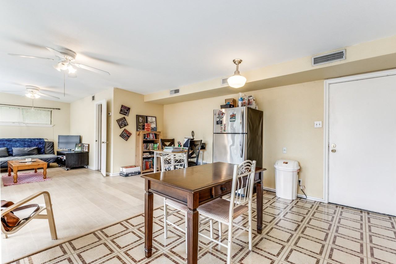 3445 Holliday Rd - Photo 4 of 12