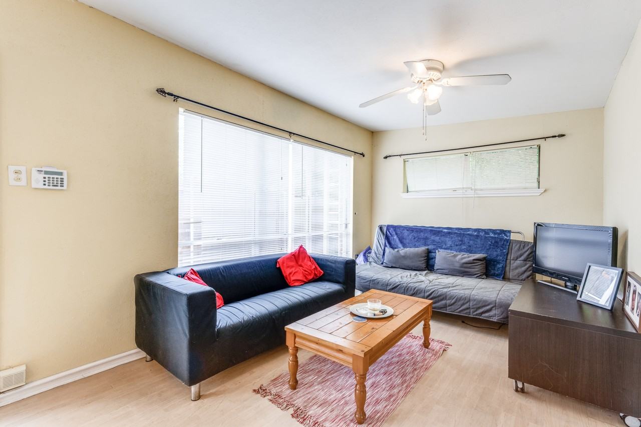 3445 Holliday Rd - Photo 5 of 12