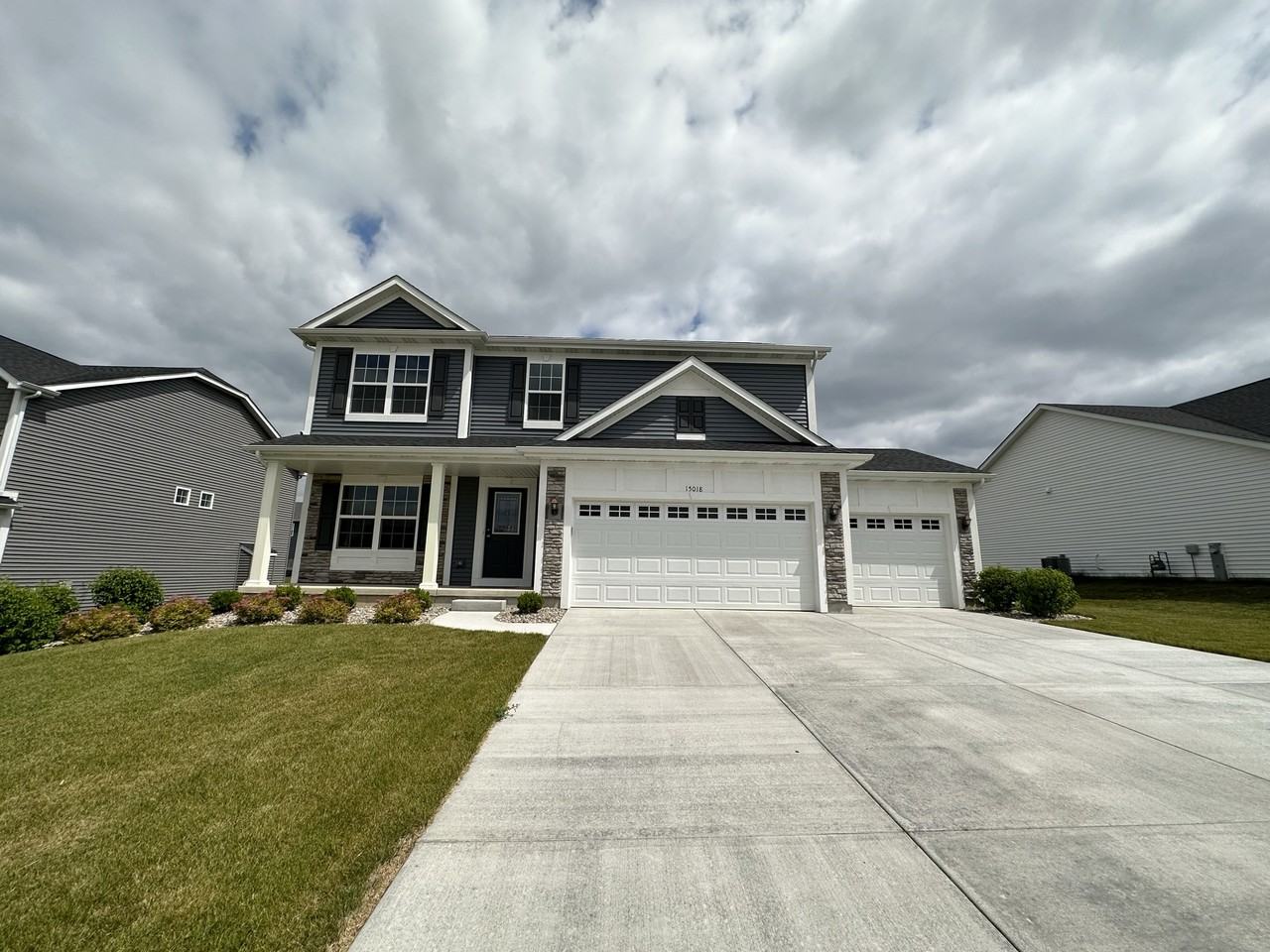 15018 104th Ave - Photo 2 of 28