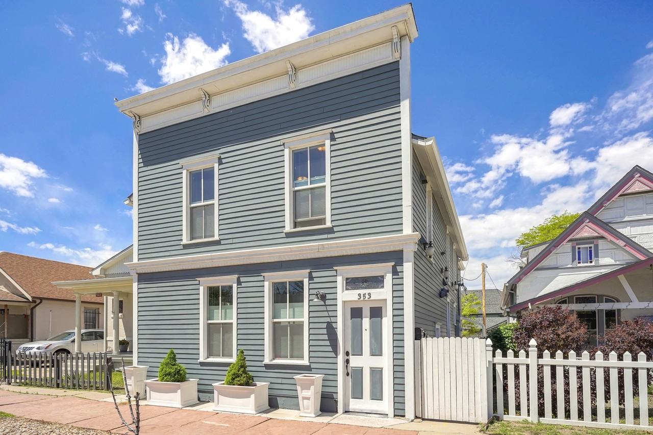 353 Fox St - Photo 2 of 8