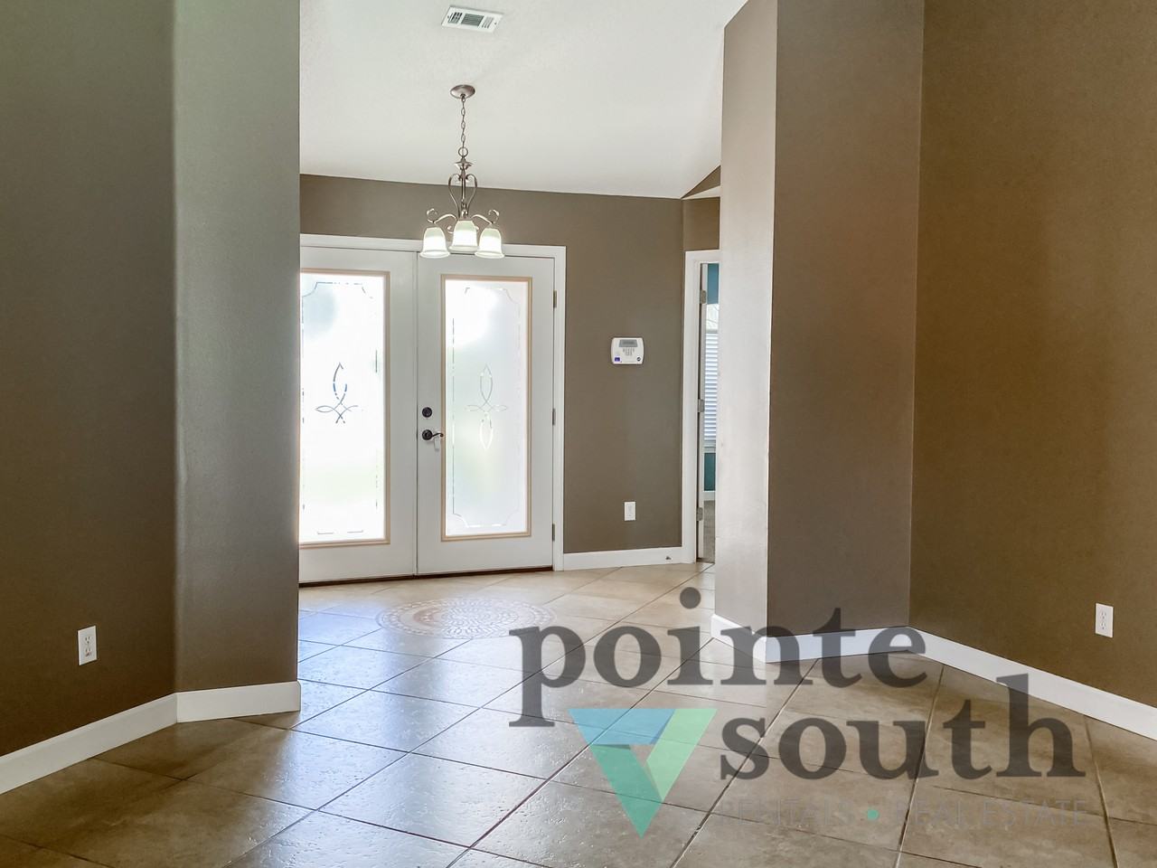 1534 Sandcliff Dr - Photo 3 of 23