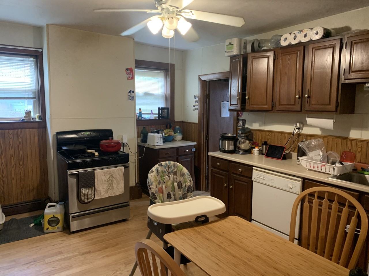 32 Holmes St #32 - Photo 3 of 11