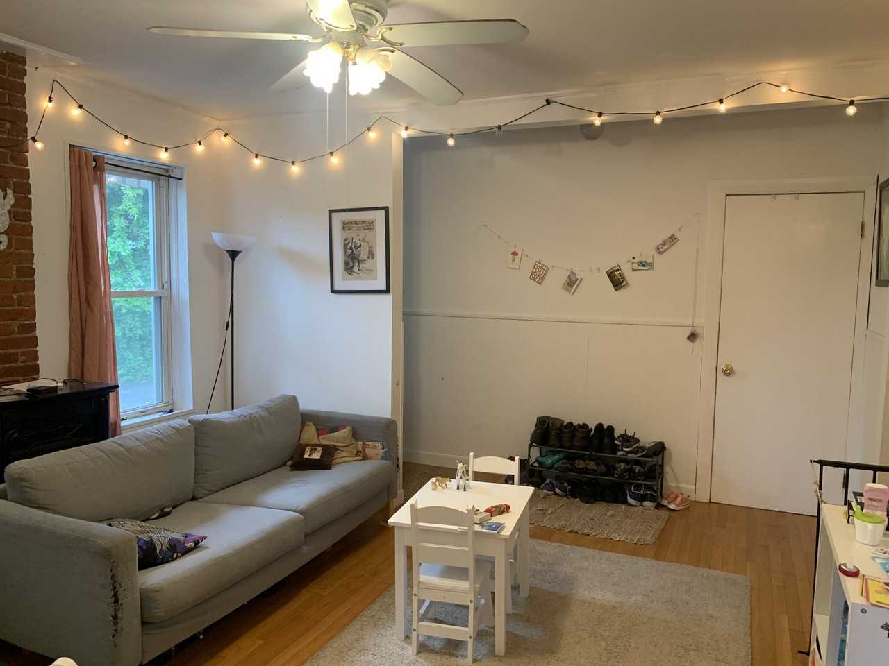 32 Holmes St #32 - Photo 6 of 11