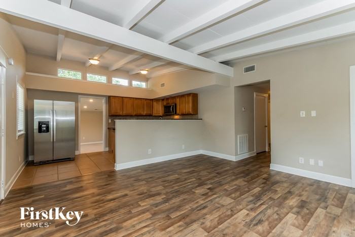 1803 Layton Rd - Photo 2 of 15