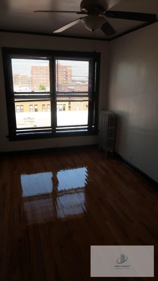 846 W Montrose Ave #406 - Photo 6 of 12