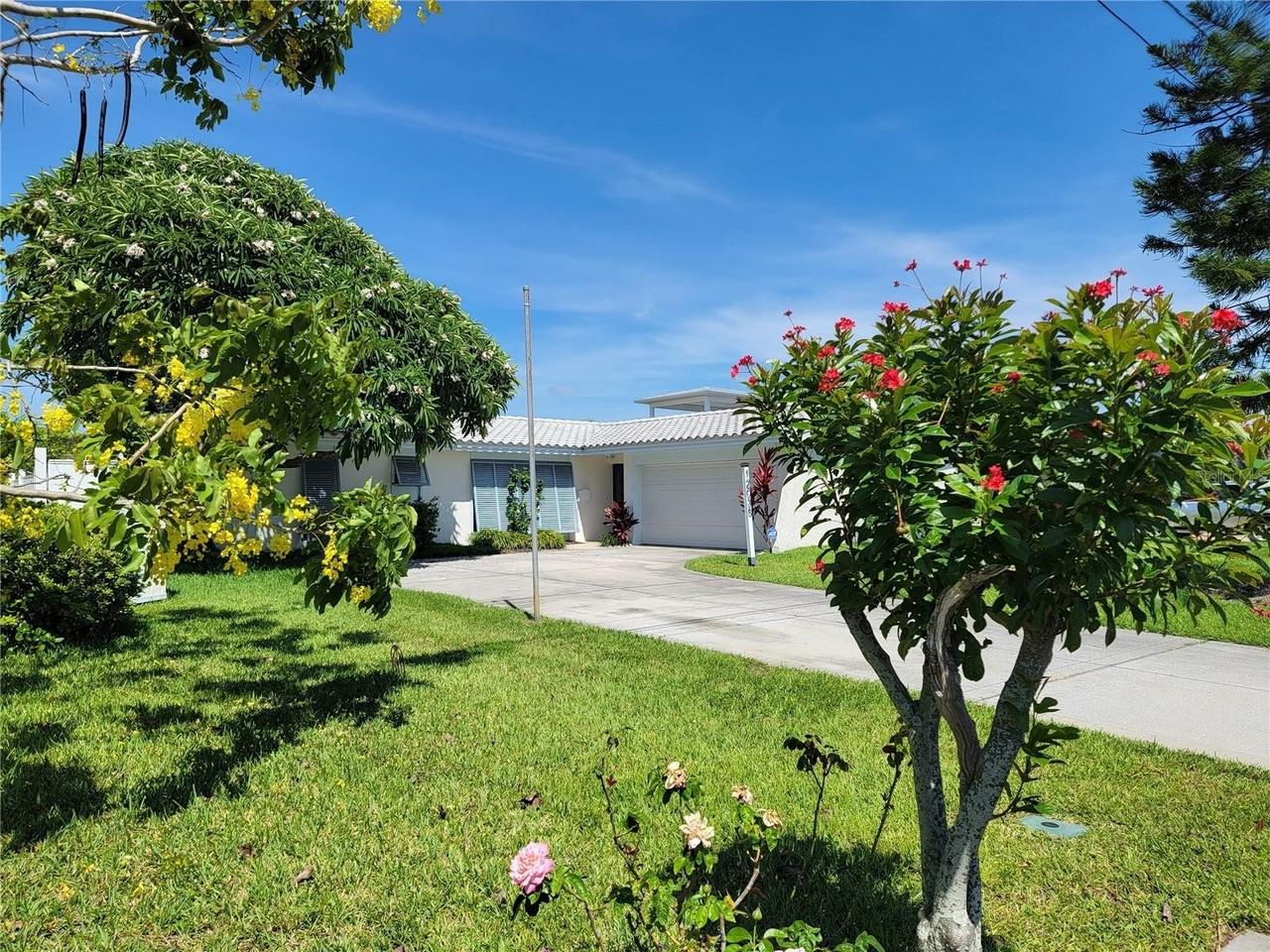 12035 6th St E - Photo 7 of 36