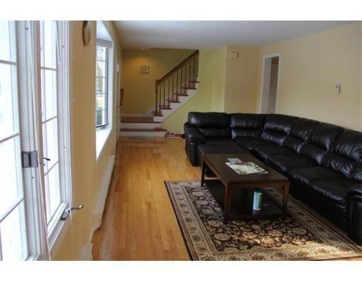 132 Davis St #132 - Photo 3 of 14