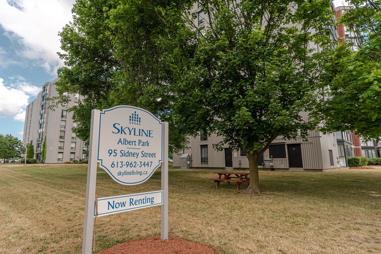 Albert Park - Photo 3 of 31