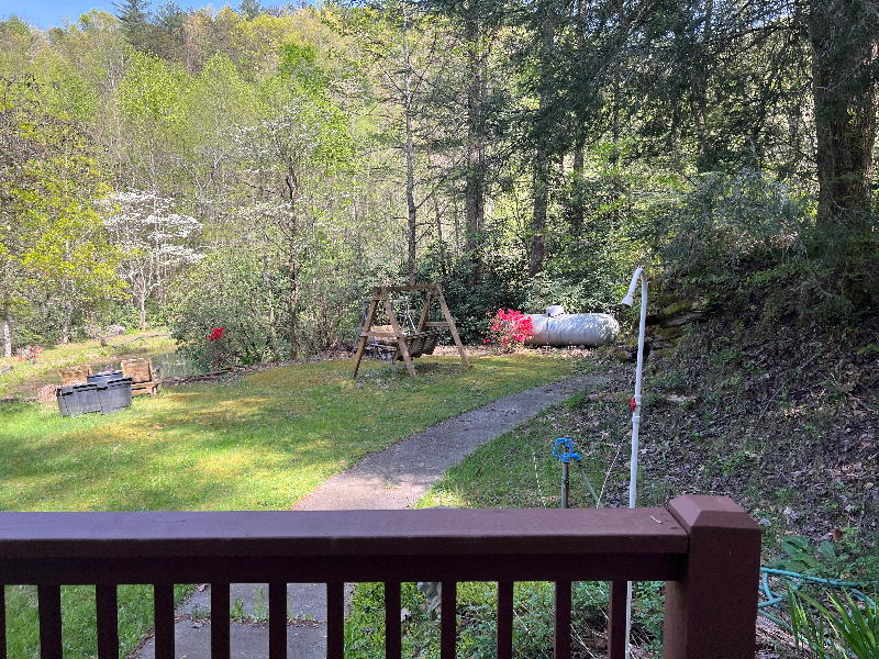 99 Apple Hollow Ln - Photo 2 of 14