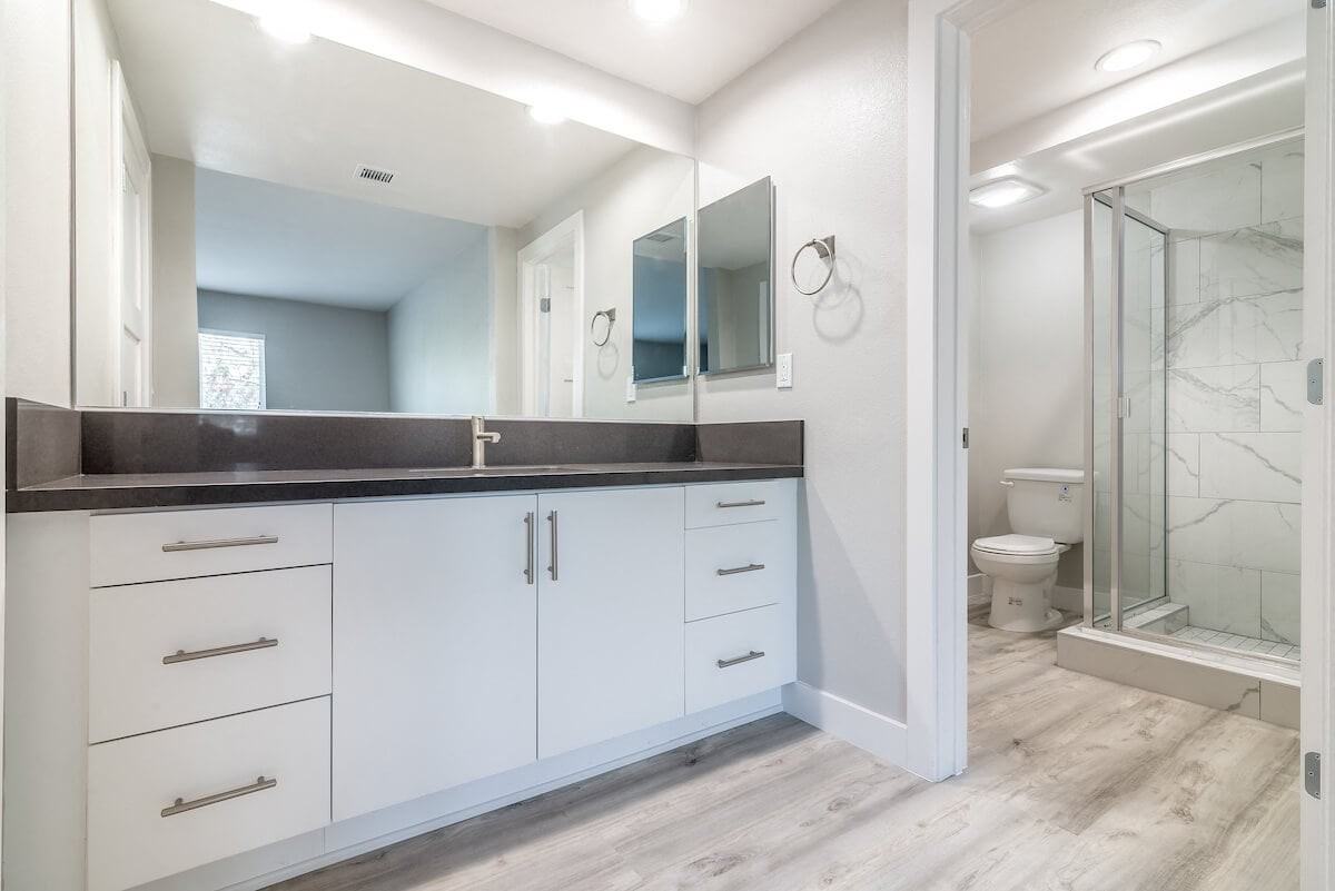 Bixby Hill Apartments - Photo 7 of 12