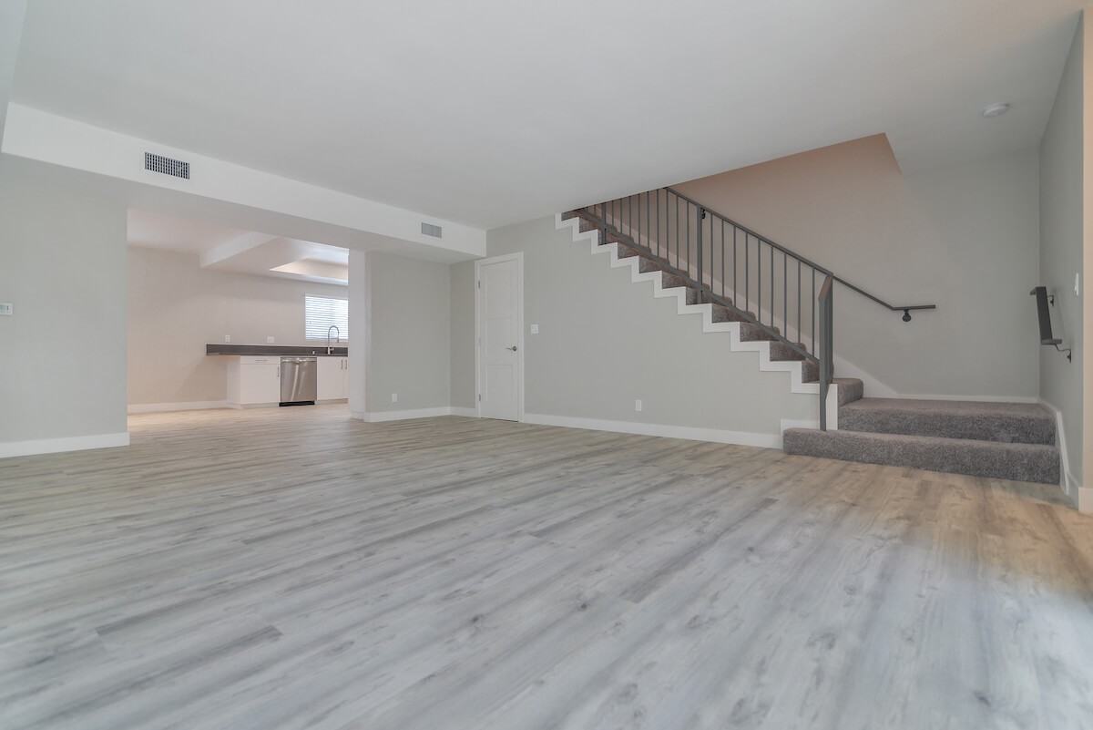 Bixby Hill Apartments - Photo 7 of 40