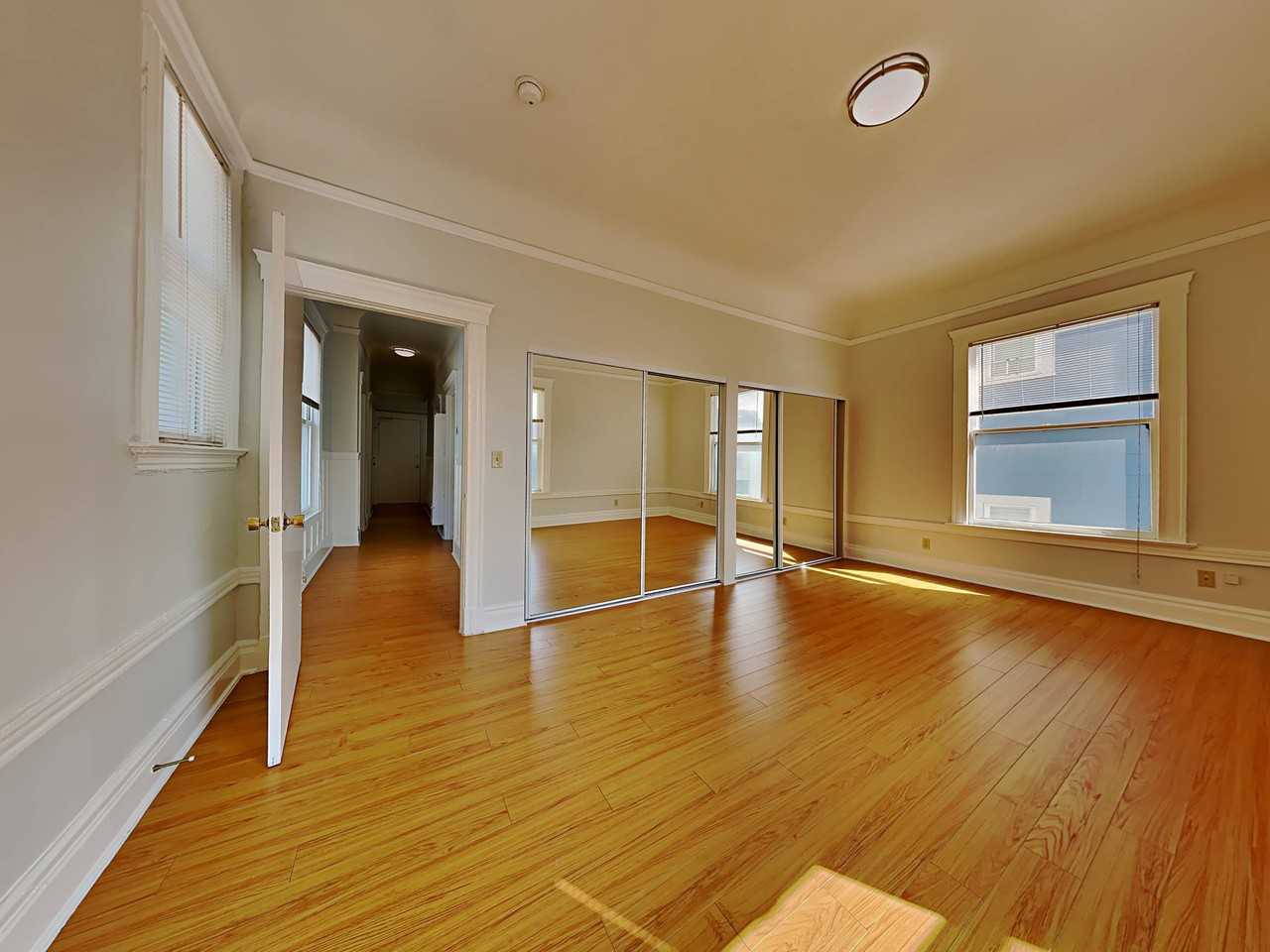 415 Pierce - Photo 2 of 10