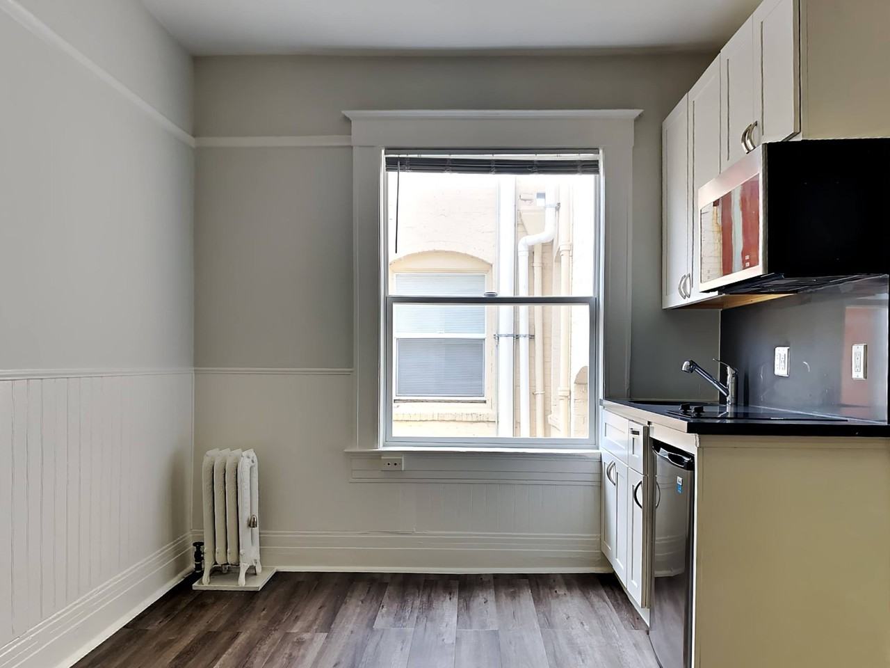 1008 Larkin St. - Photo 5 of 11