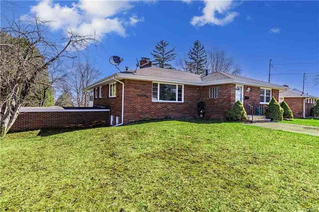 101 Terrace Cir, Syracuse, NY 13214 2 Bedroom House for 1,950/month