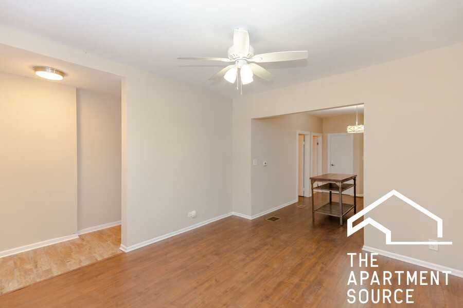 2445 N Clybourn Ave #1F - Photo 3 of 7