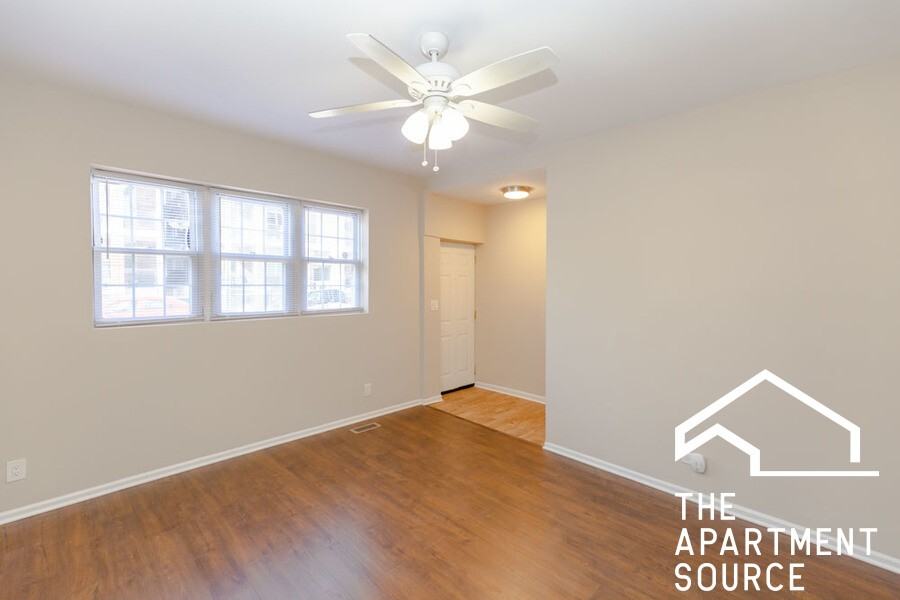 2445 N Clybourn Ave #1F - Photo 4 of 7