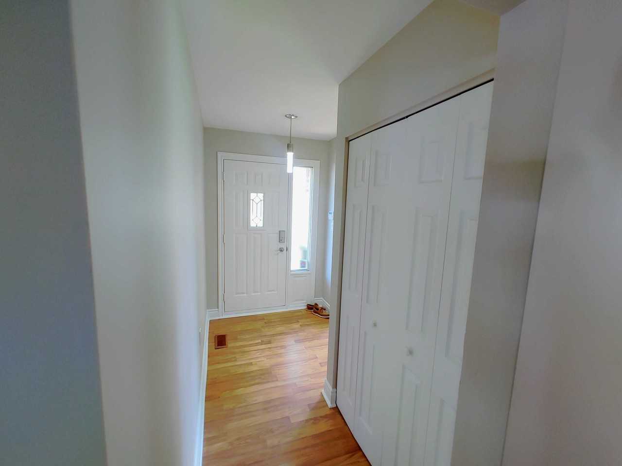 523 Roosevelt Drive - Photo 2 of 40