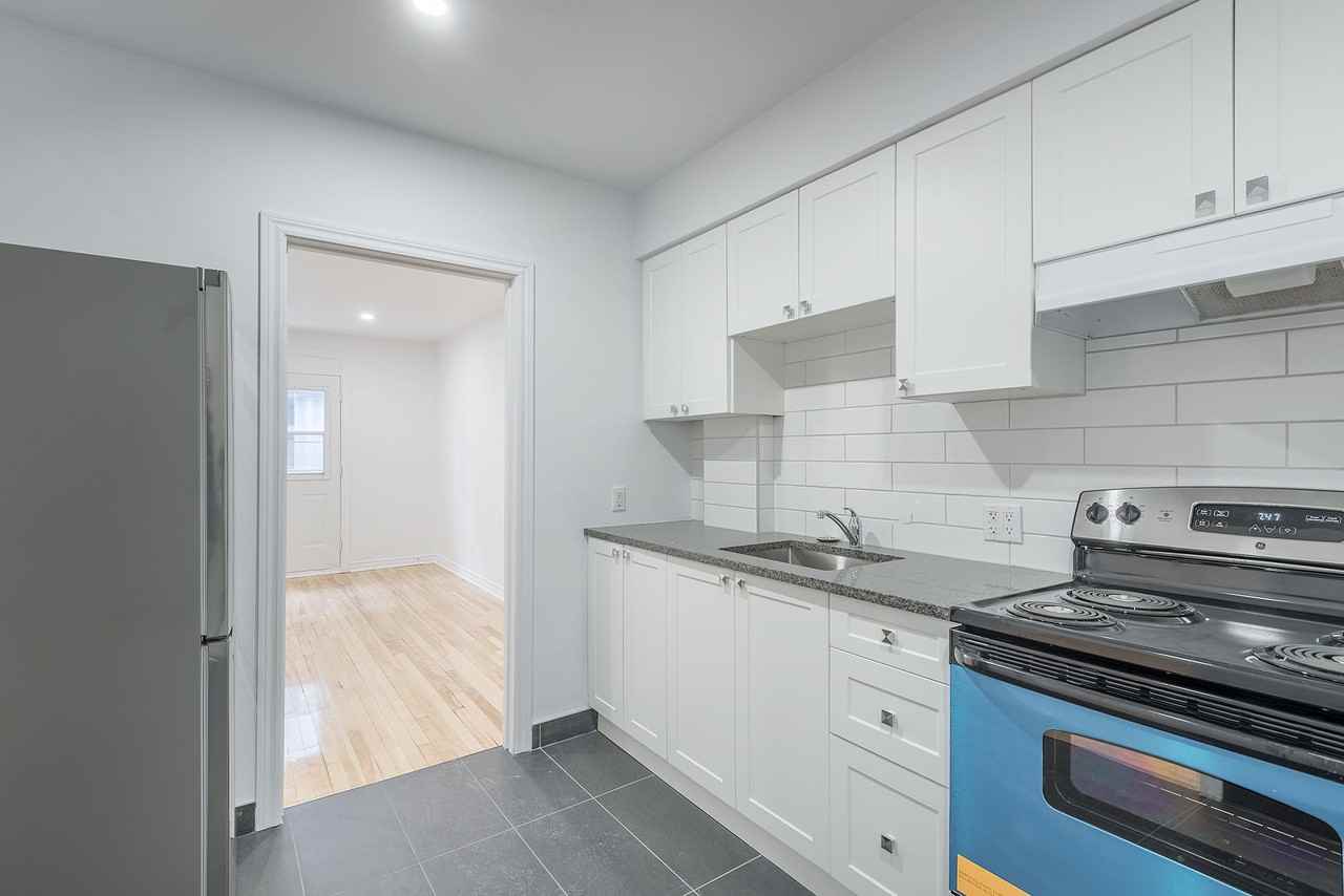 6775 Cote Saint Luc Road Apartments 6775 Ch De La CôteSaintLuc, Côte SaintLuc, QC H4V 1H4