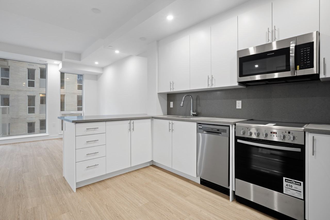 Loop Rentals Apartments - 70 Gloucester St, Ottawa, ON K2P 1N6 - Zumper