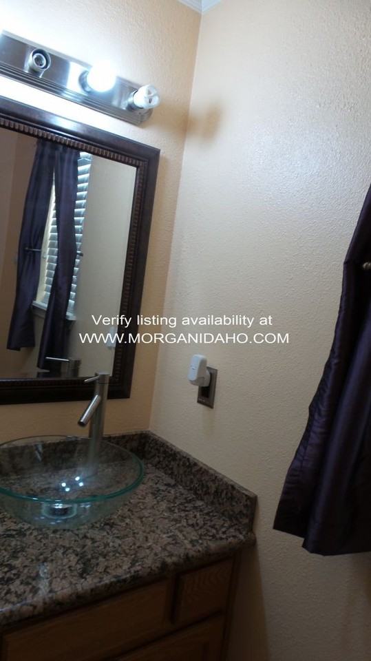 1196 W Melrose St - Photo 3 of 6