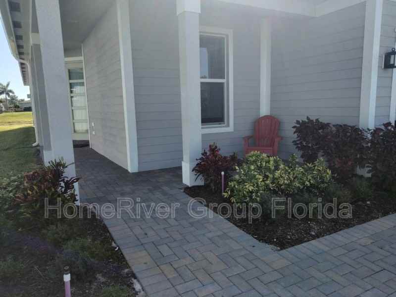 11396 Sw Lyra Dr - Photo 2 of 15