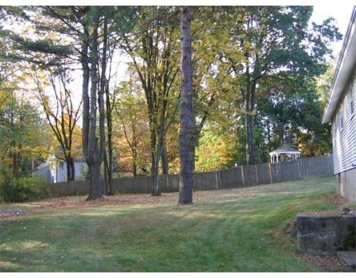 10 Dover Cir - Photo 2 of 10