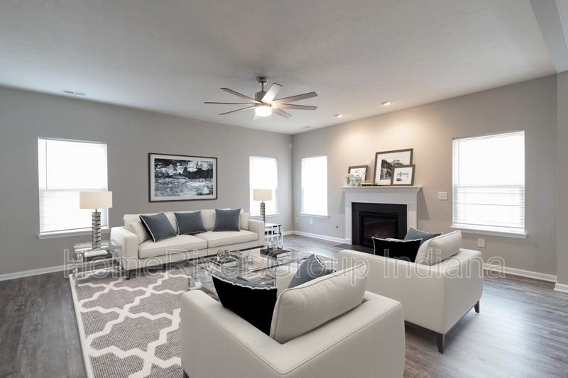 3296 S Ansley Dr - Photo 2 of 31