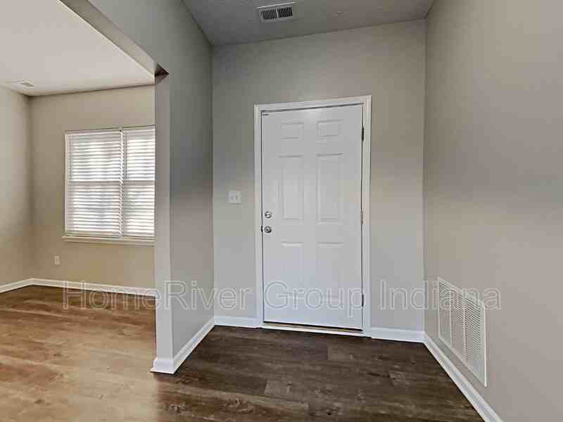 15338 Royal Grove Ct - Photo 3 of 31