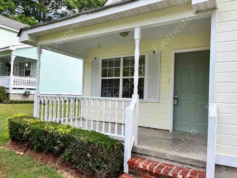 903 Gordon St - Photo 3 of 23