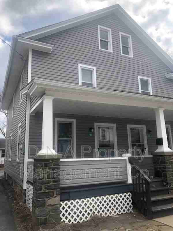 184 Grove St - Photo 2 of 13