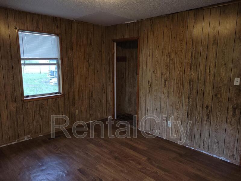 1105 Merriman Ave #B - Photo 3 of 11