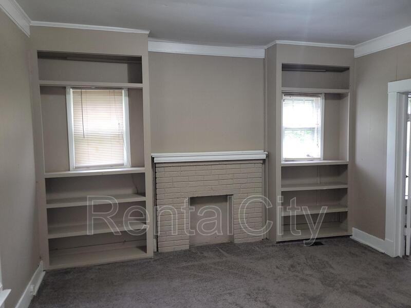 408 Pate Ave #1 - Photo 3 of 9