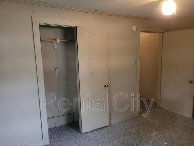 1855 Curry St - Photo 2 of 11