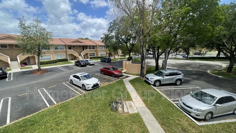 11474 Nw 42nd St - Photo 2 of 20
