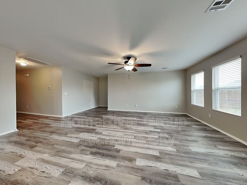 1316 Gypsum Pl - Photo 3 of 20