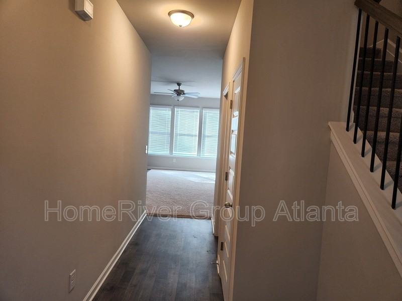 761 Jackson Ct - Photo 2 of 21